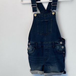 Silver jeans, coat, stretchy overall shorts